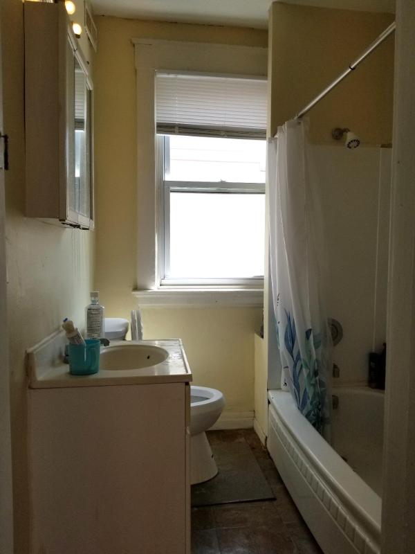 2215 Wheeler St #2 - Photo 5 of 10