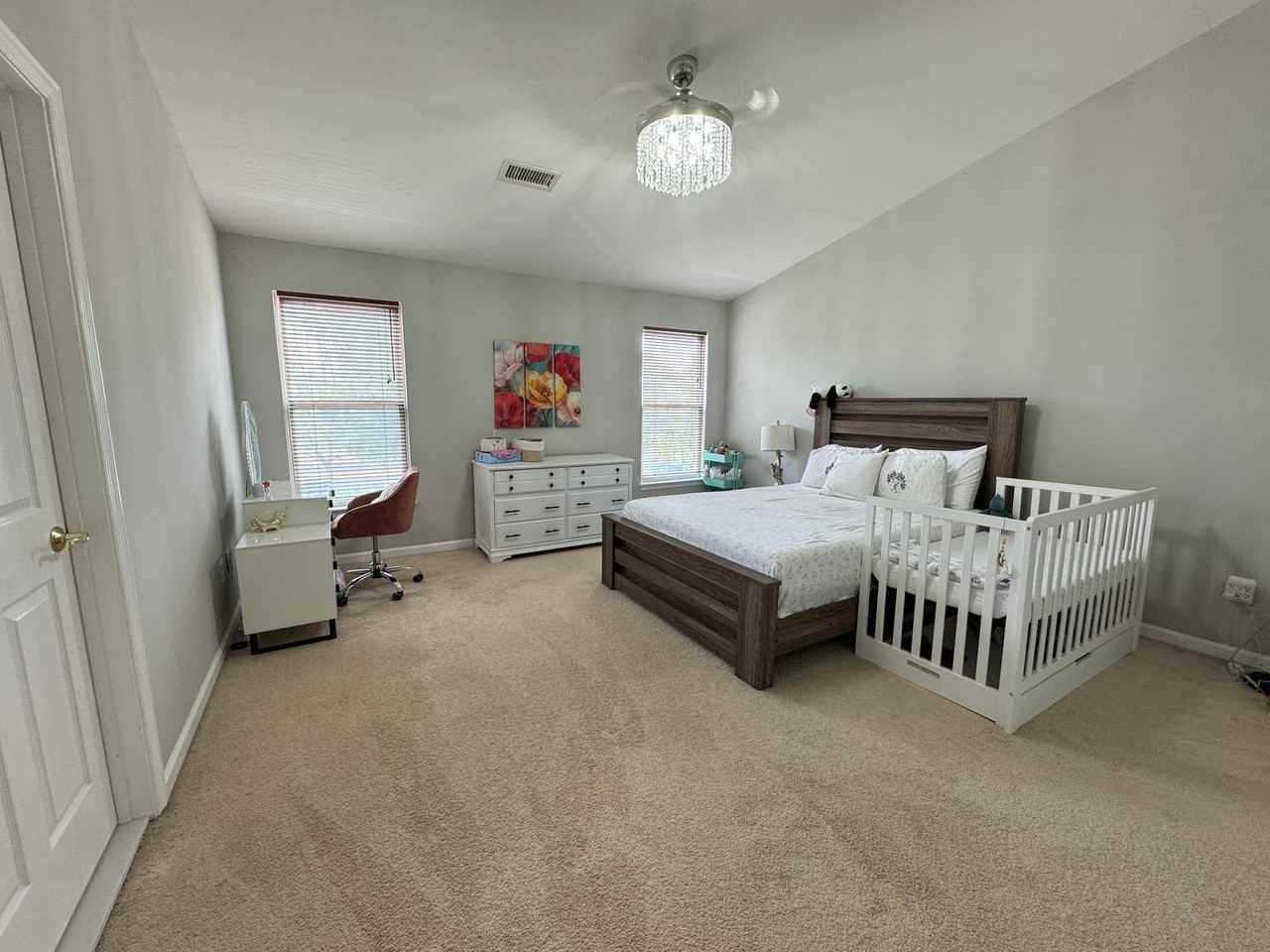 21547 Trowbridge Sq - Photo 7 of 14