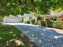 featured image of 2547 Rambling Ct