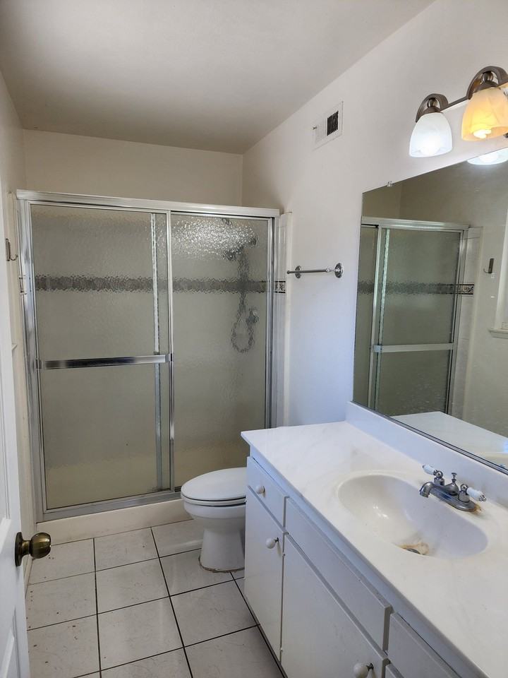 2547 Rambling Ct - Photo 6 of 11