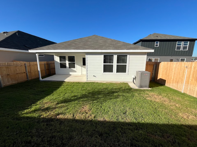 735 Bluegrass Pt - Photo 2 of 20
