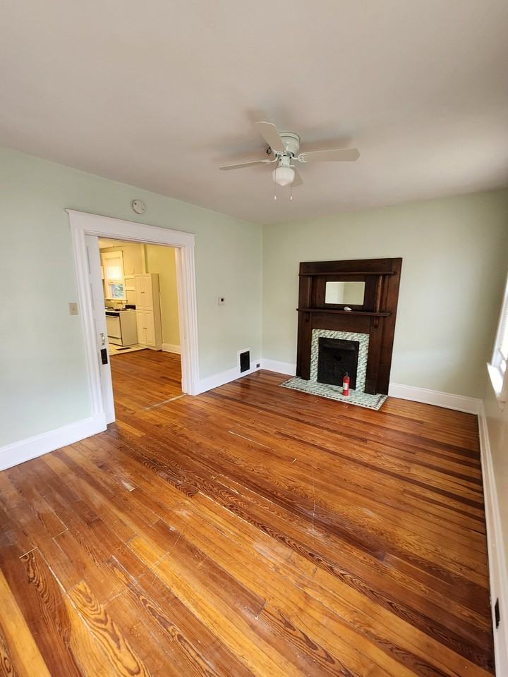 2217 Wheeler St #2 - Photo 3 of 13