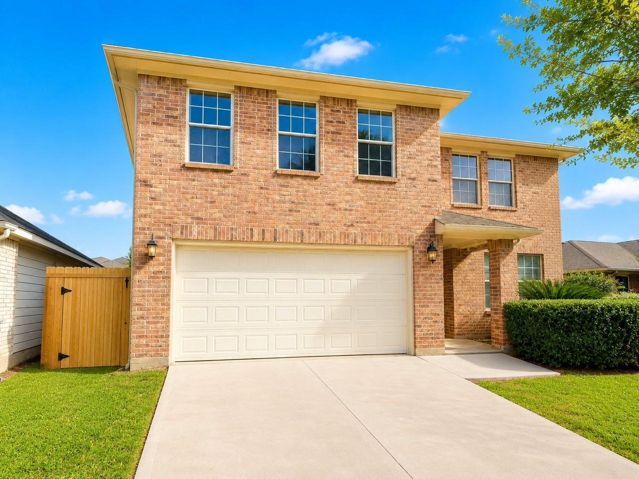 6610 Gorton Dr - Photo 2 of 6