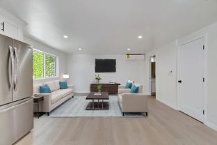 5193 3/4 W 20th St - Photo 1 of 1