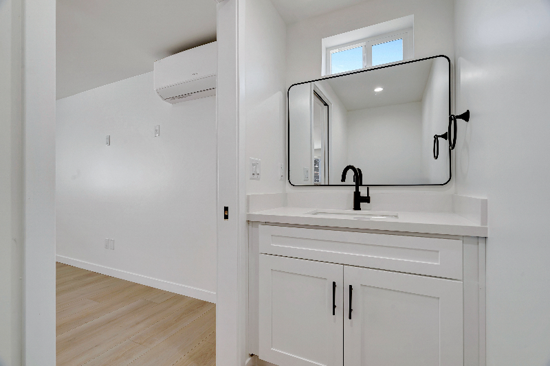 5193 3/4 W 20th St - Photo 4 of 16