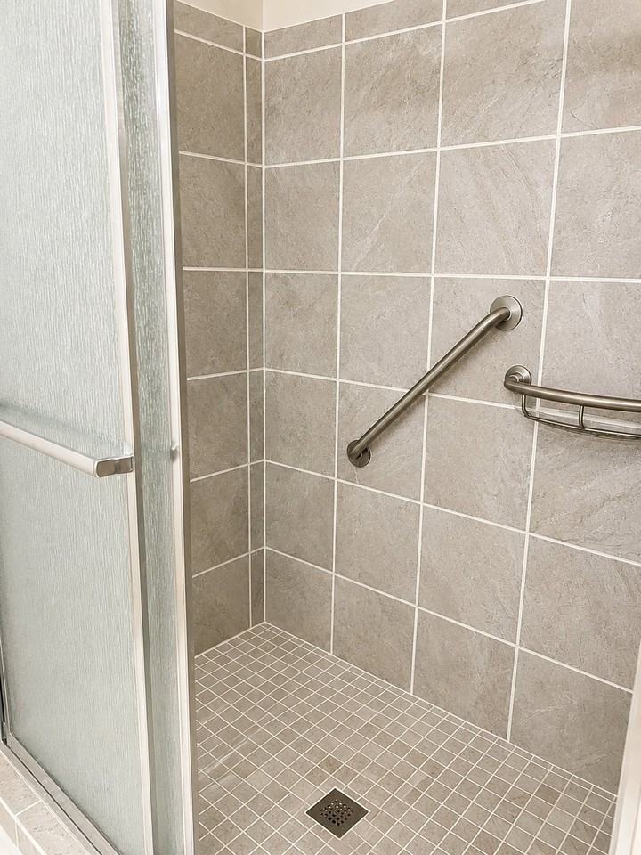 3906 Thomas Ridge Dr - Photo 4 of 15