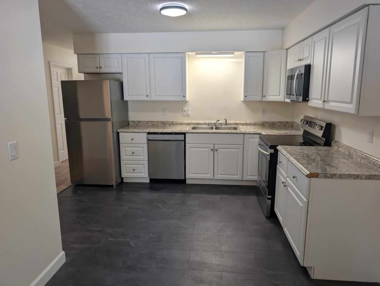 5770 Stormcroft Ave #5768 - Photo 5 of 12