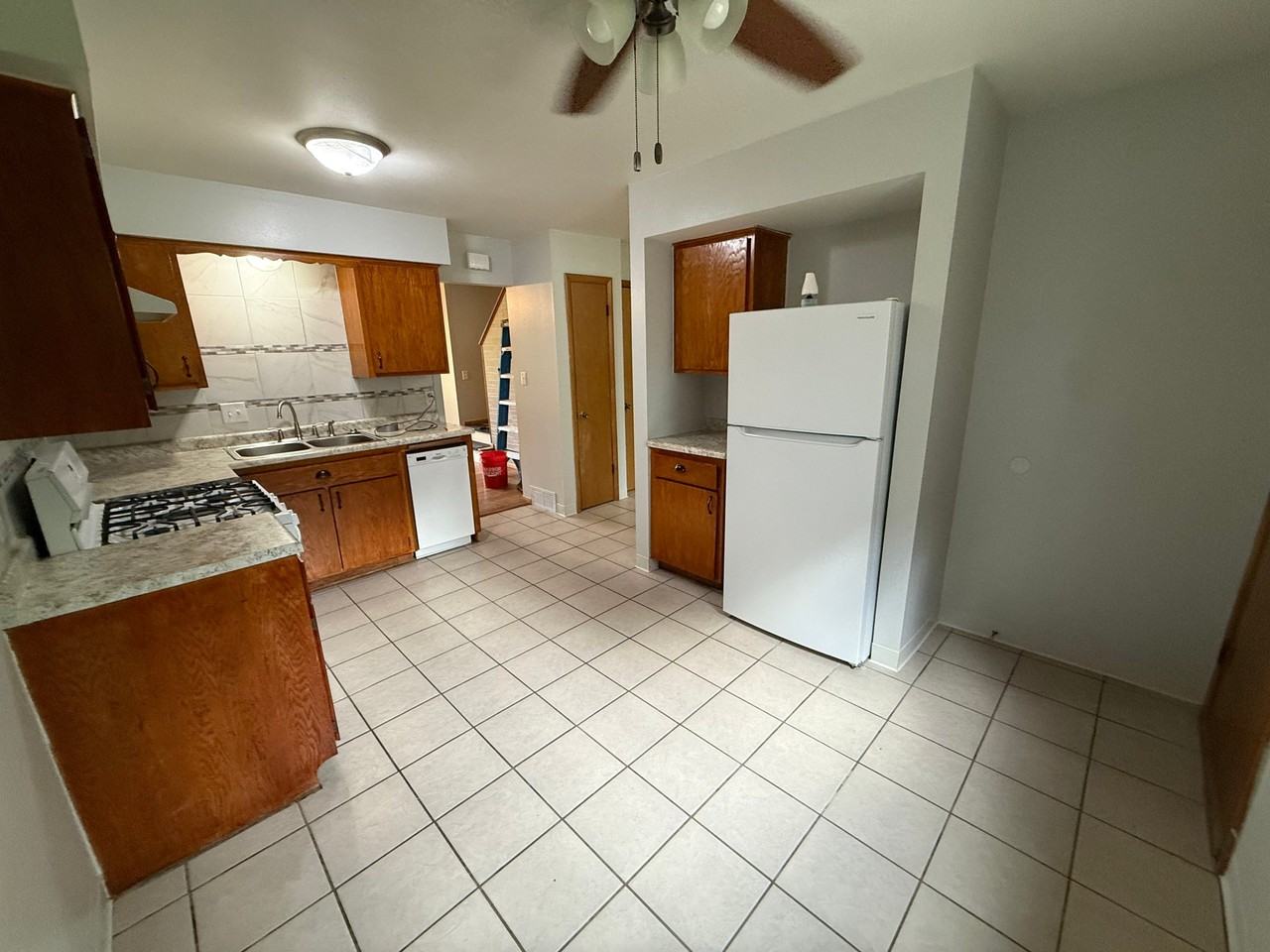 542 Newman Rd #3 - Photo 6 of 17