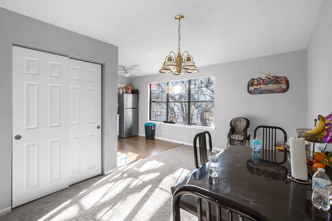 5 Harrington Ln #B - Photo 3 of 7