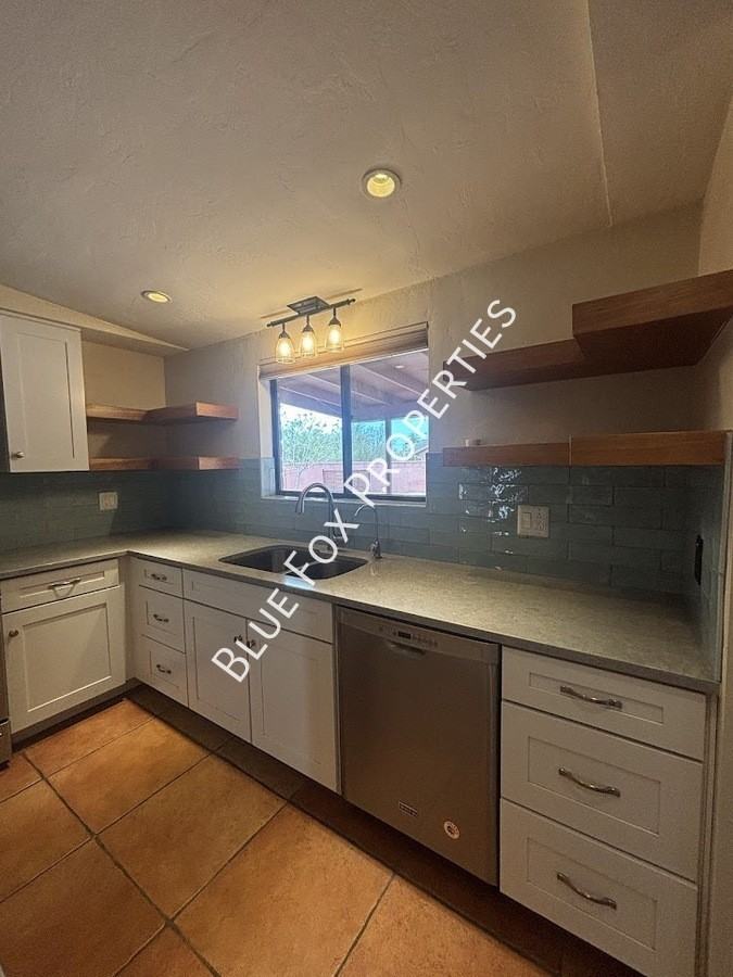 729 N Alamo Ave - Photo 4 of 28
