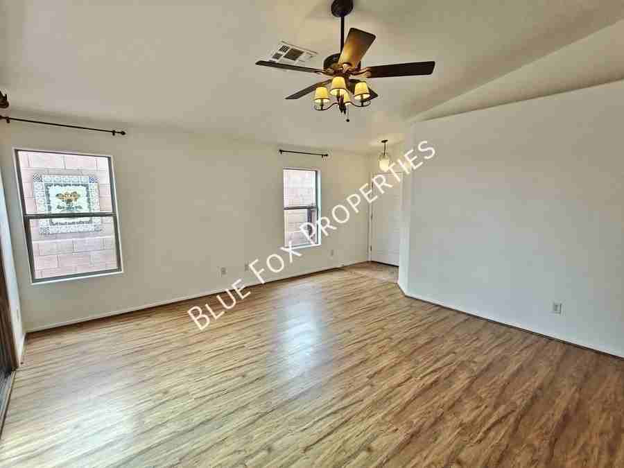 10923 S Lake Gambusi Dr - Photo 2 of 36