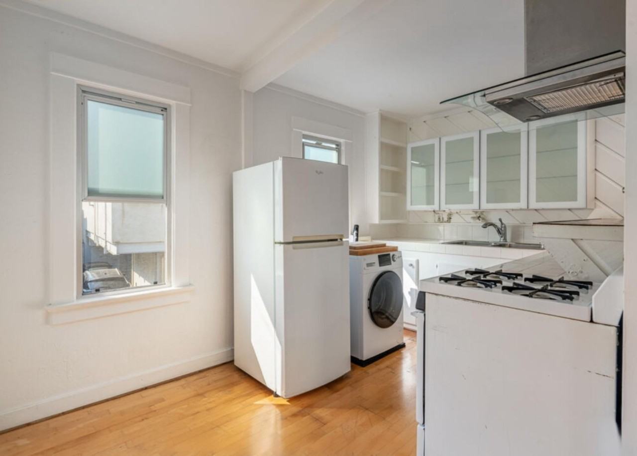 43 Dudley Ave #C - Photo 6 of 11