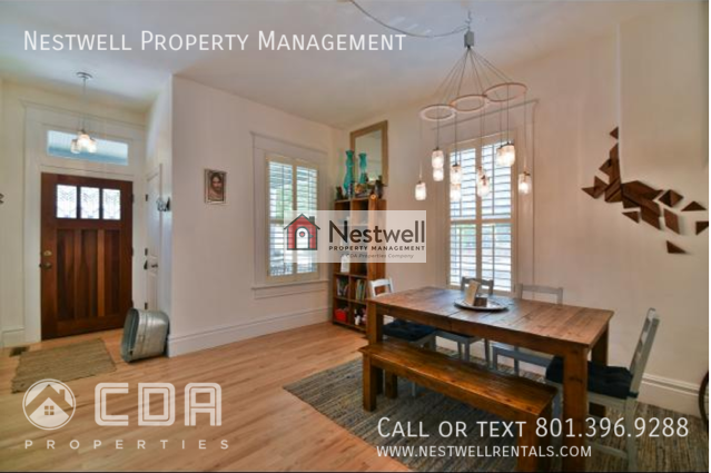 562 S Elizabeth St - Photo 4 of 32