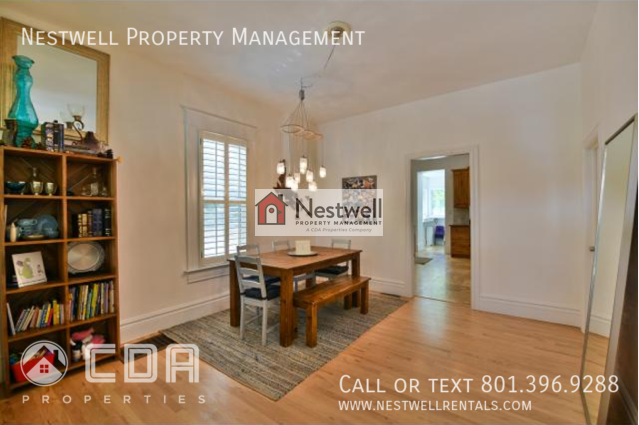 562 S Elizabeth St - Photo 5 of 32
