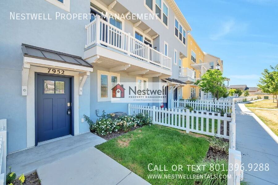7952 S 5440 W - Photo 3 of 31