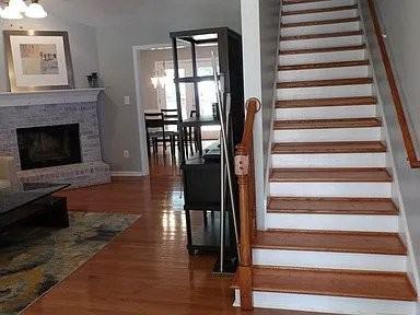 4709 Oak Pointe Dr - Photo 2 of 11