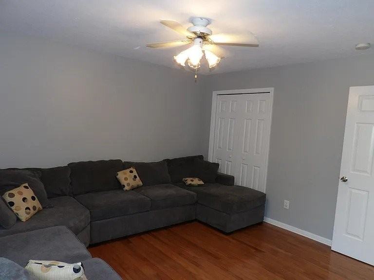 4709 Oak Pointe Dr - Photo 7 of 11