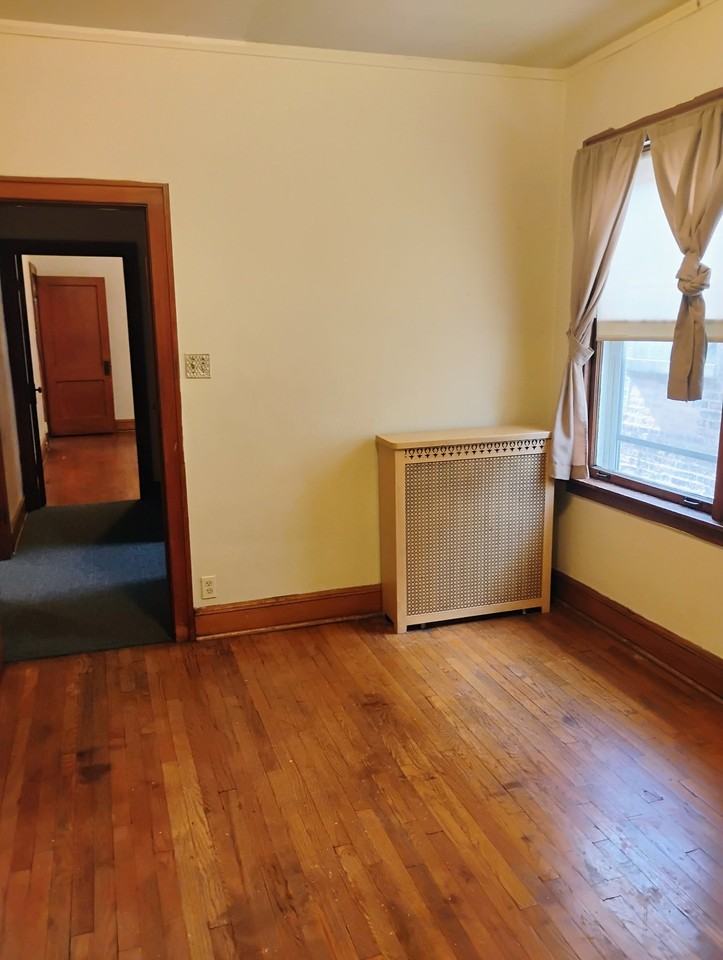 6727 S Maplewood Ave #2 - Photo 5 of 15