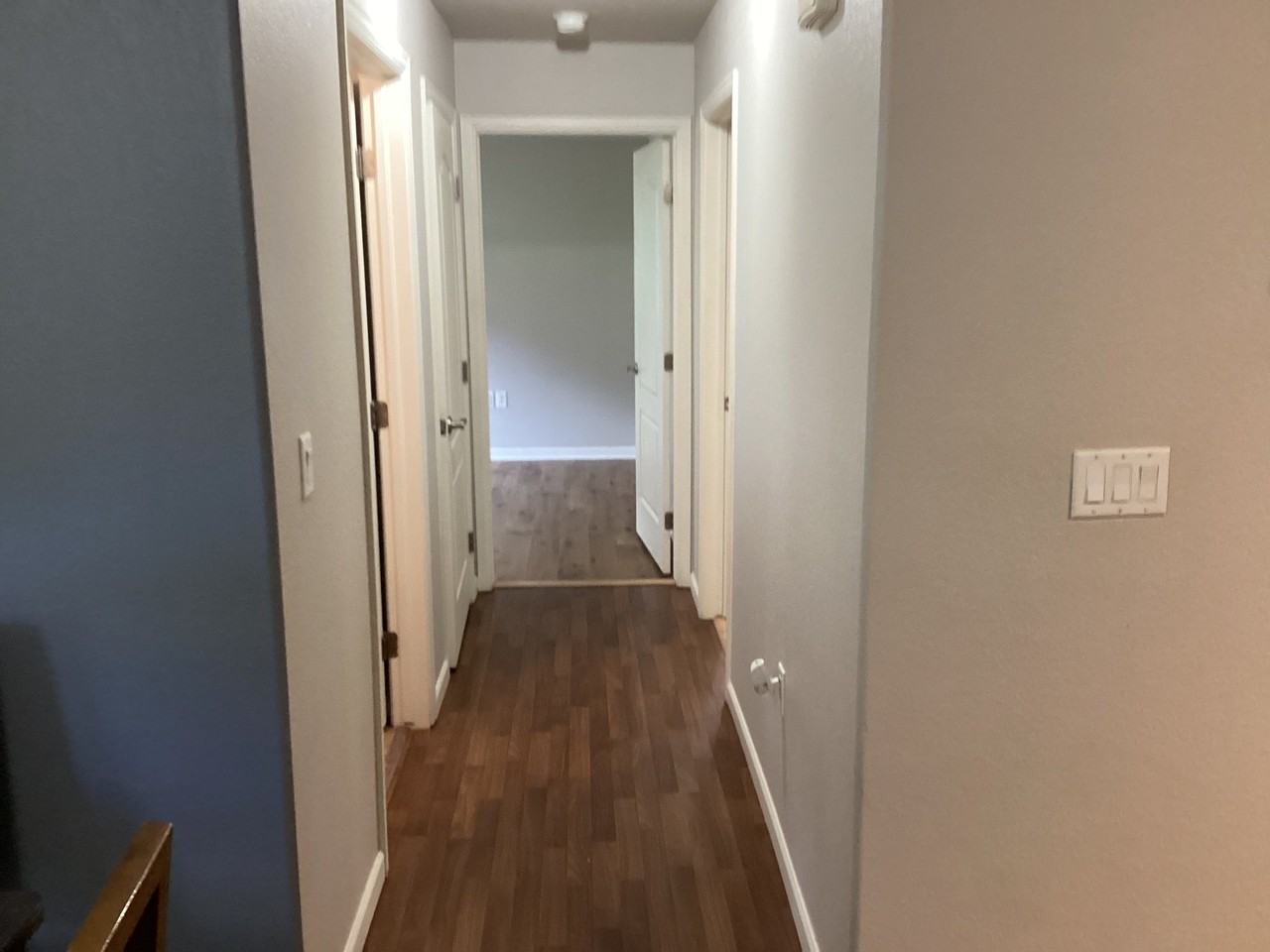 410 River View Dr - Photo 4 of 10