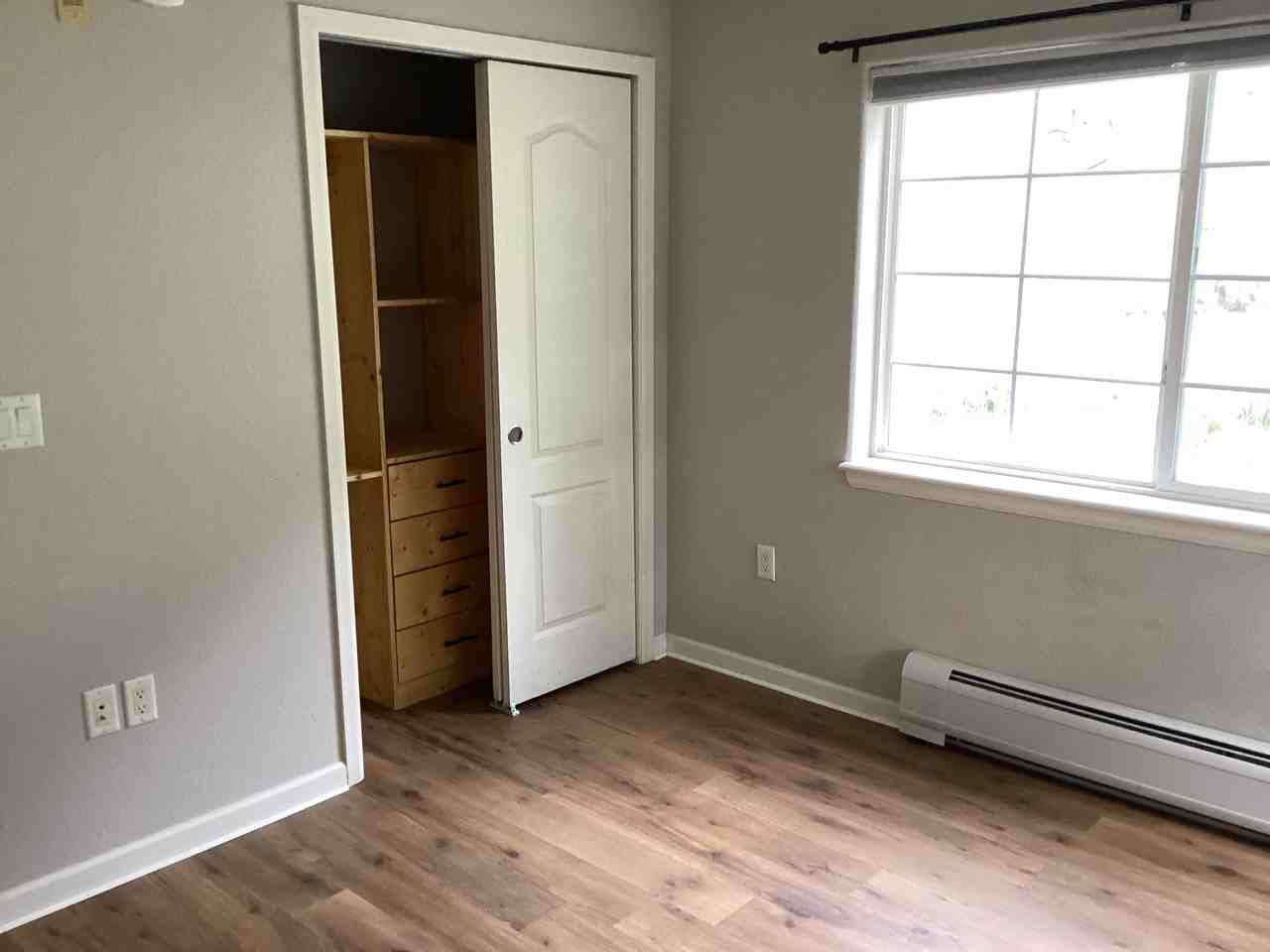 410 River View Dr - Photo 6 of 10