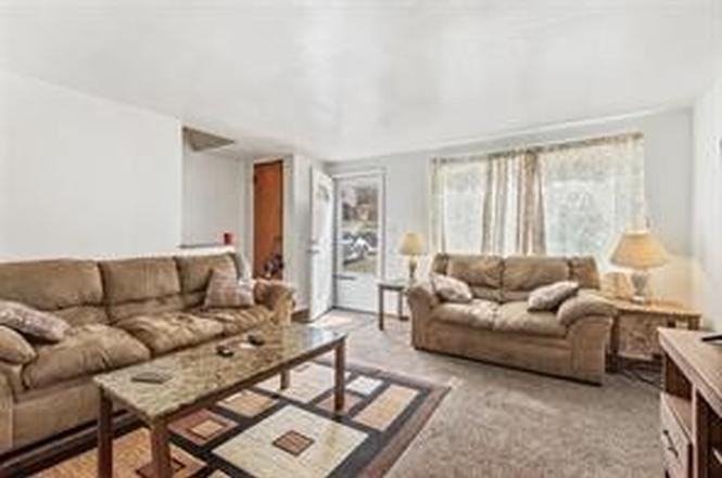 1769 Mcnary Blvd - Photo 3 of 15