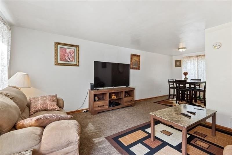 1769 Mcnary Blvd - Photo 5 of 15