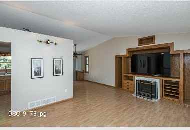 5019 25th Ave Nw - Photo 4 of 18