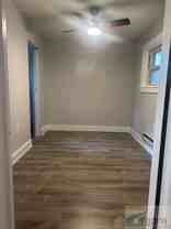 115 Sycamore St #C - Photo 1 of 1
