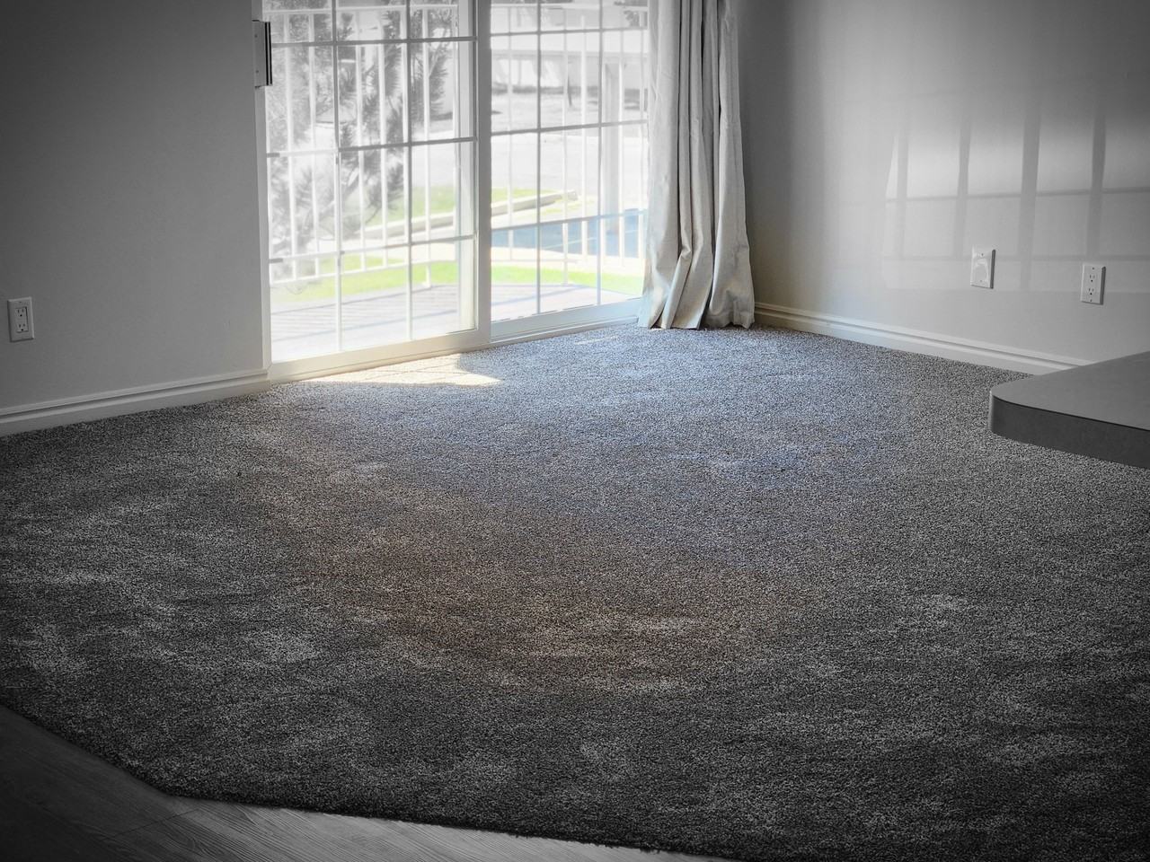 1456 Nw - Photo 4 of 17