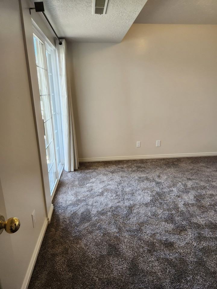 1456 Nw - Photo 7 of 17