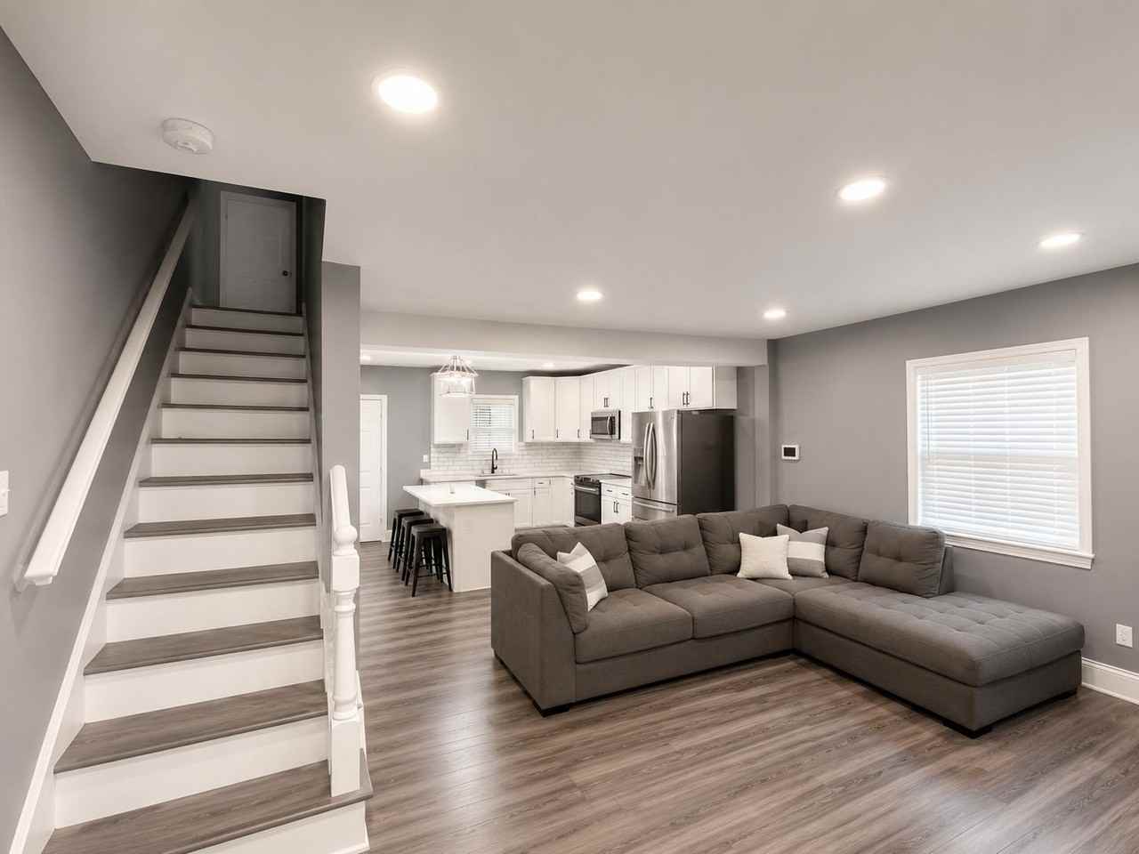 416 Division Ave Ne - Photo 2 of 11