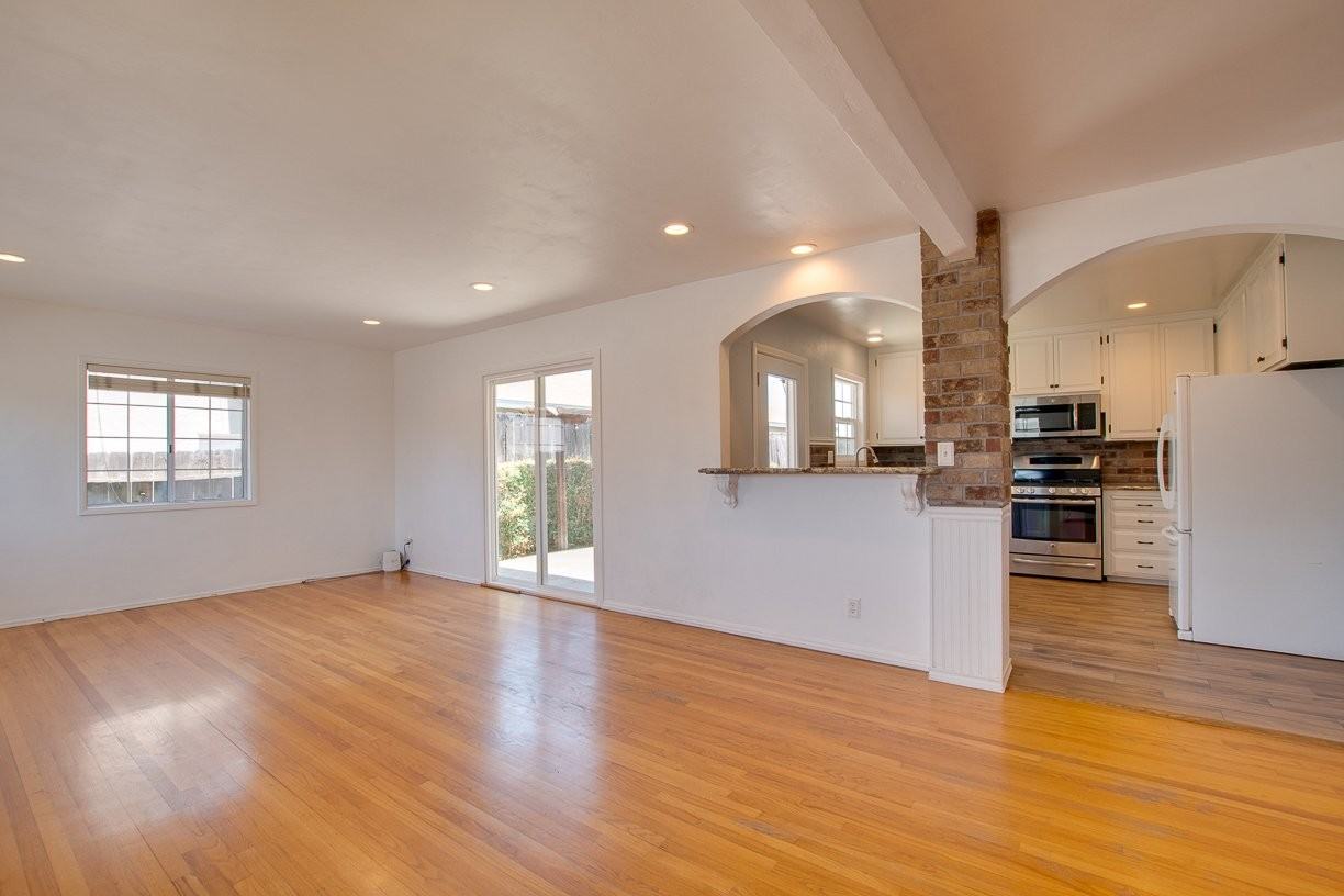 5015 Art St - Photo 2 of 20