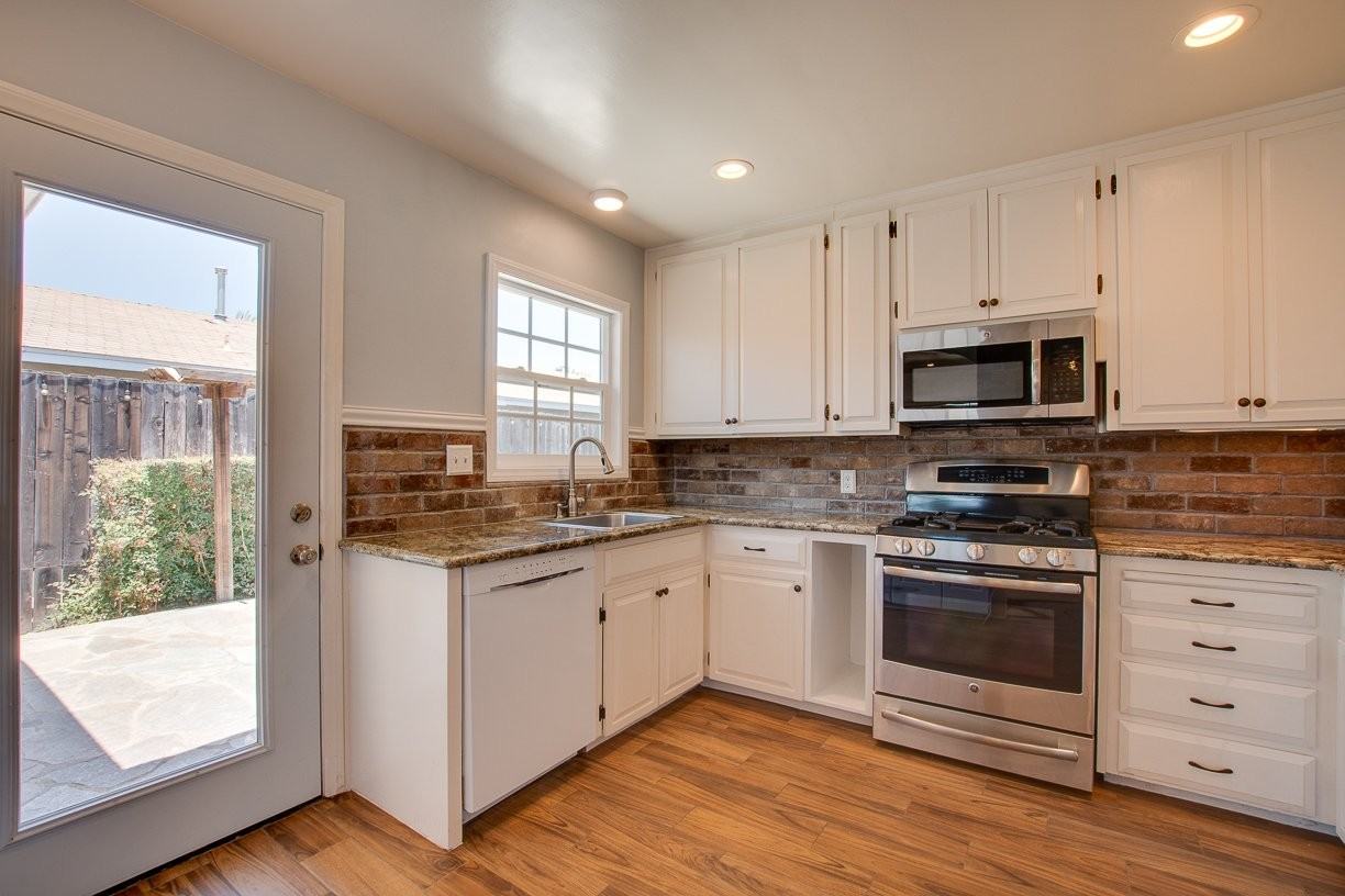 5015 Art St - Photo 4 of 20