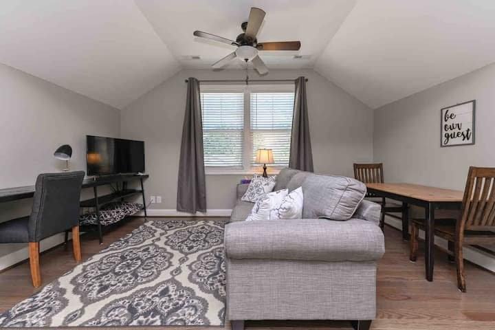 903 Saluda Lake Rd #B - Photo 3 of 10