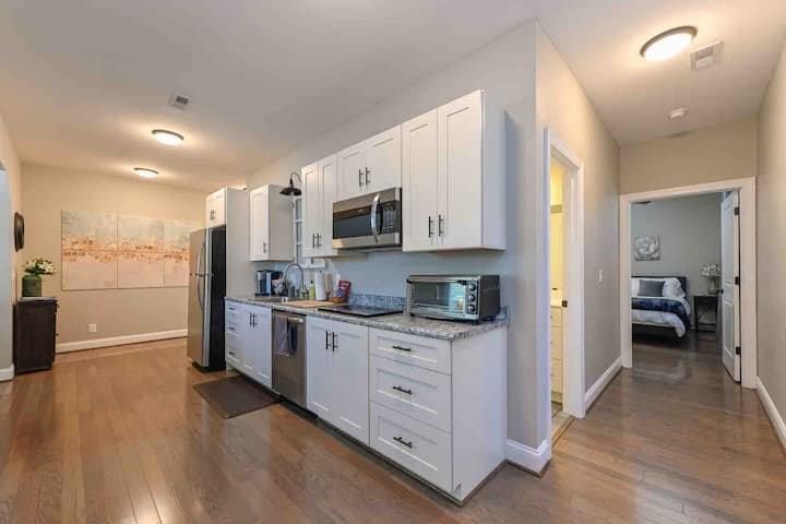 903 Saluda Lake Rd #B - Photo 5 of 10