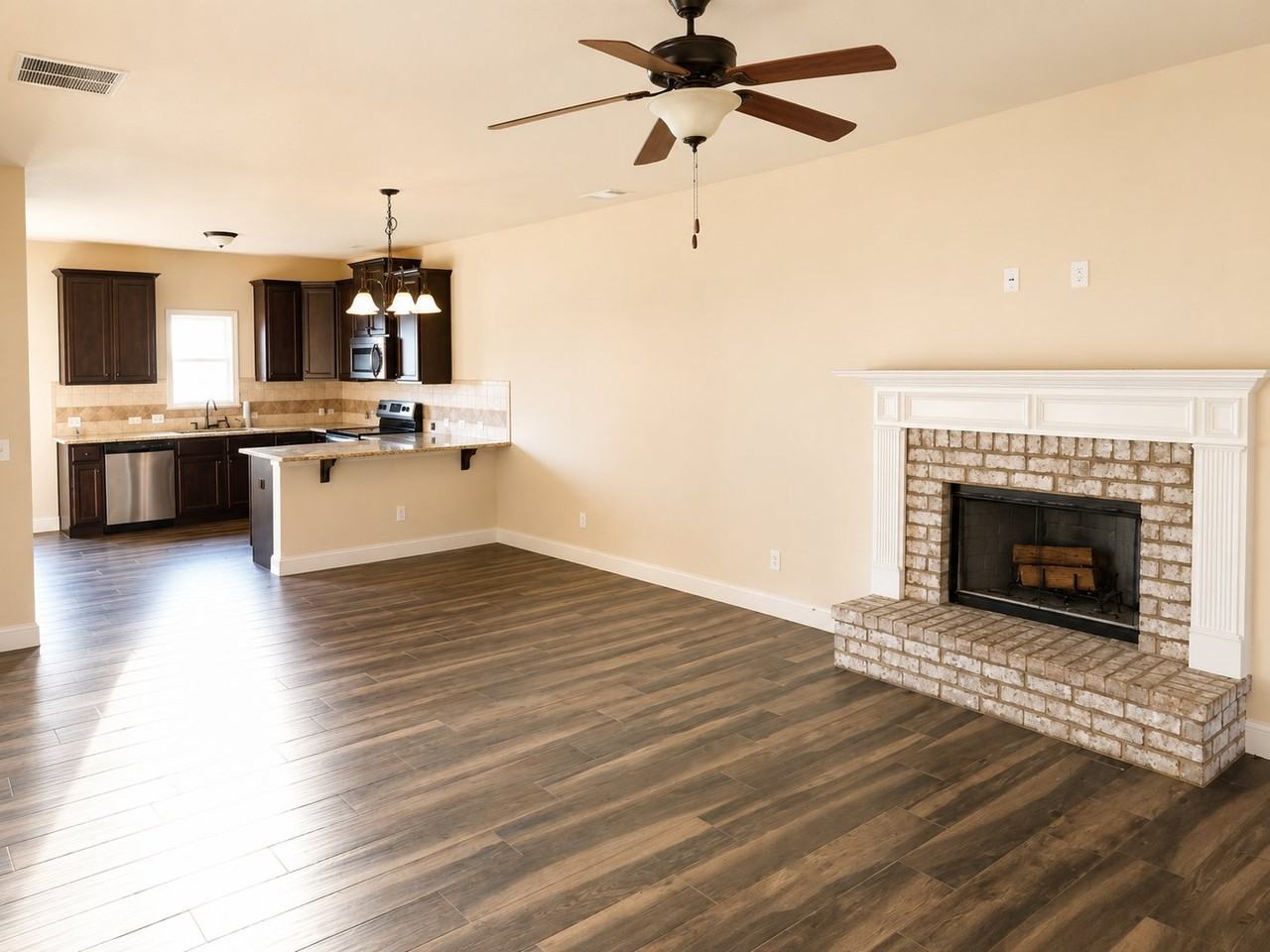 107 Truman Ct - Photo 3 of 19