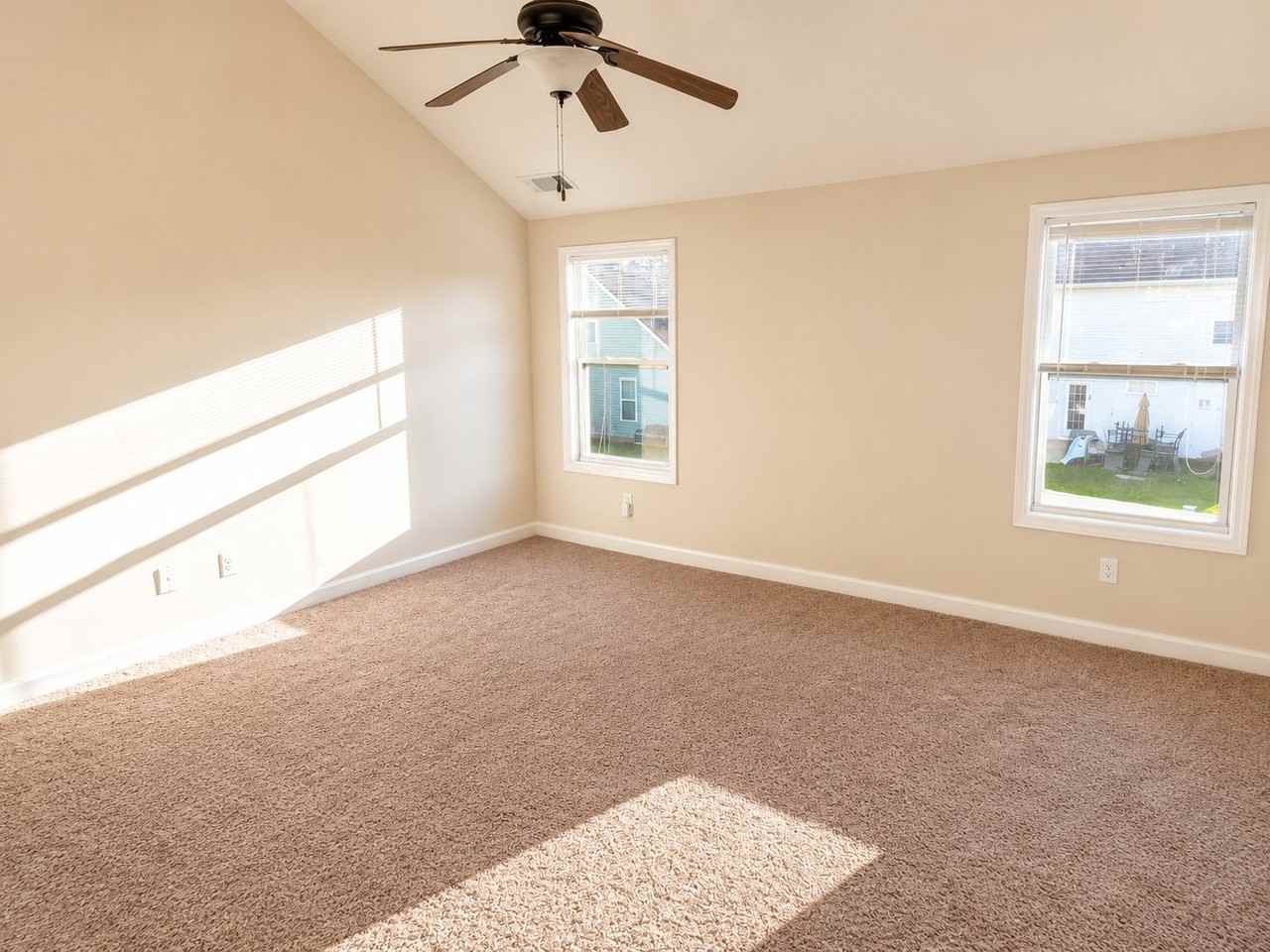 107 Truman Ct - Photo 6 of 19