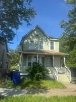 featured image of 1427 E 51st St