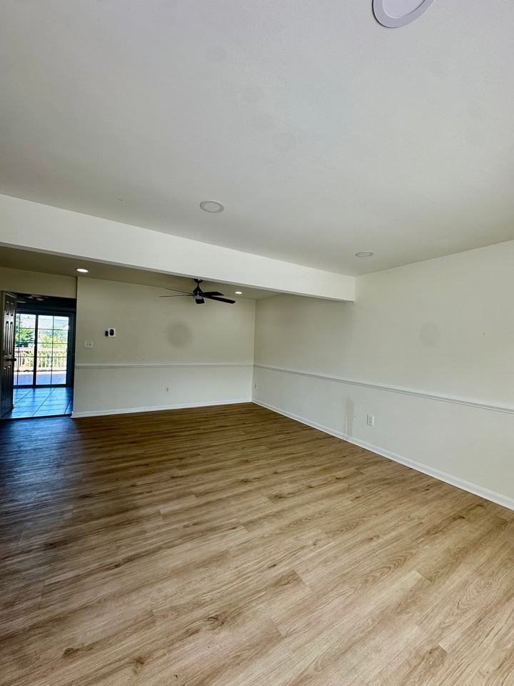 9242 Jessica Dr - Photo 3 of 25
