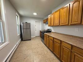 featured image of 142 Johnson Ave #1