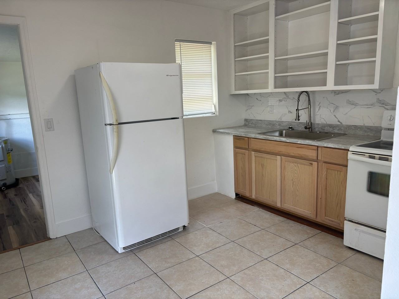 653 5th Pl Sw - Photo 5 of 13