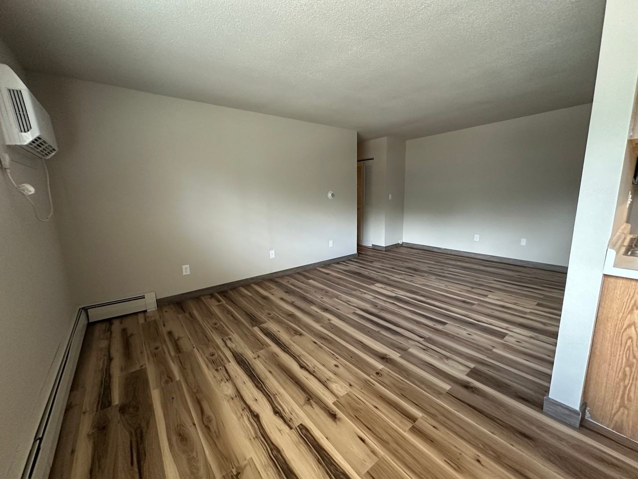 2030 9th St #11 - Photo 2 of 11