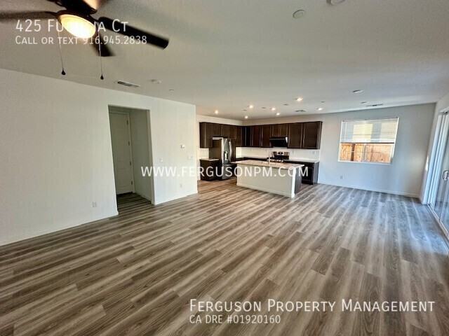 425 Fuchsia Ct - Photo 5 of 22
