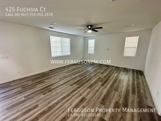 425 Fuchsia Ct - Photo 6 of 22
