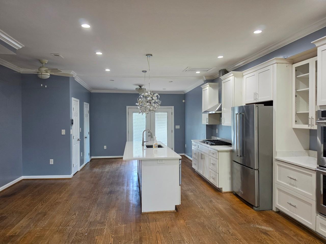 802 Farragut St Nw - Photo 2 of 20