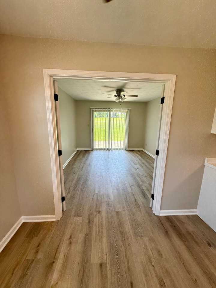 201 Cook Rd #A - Photo 4 of 16