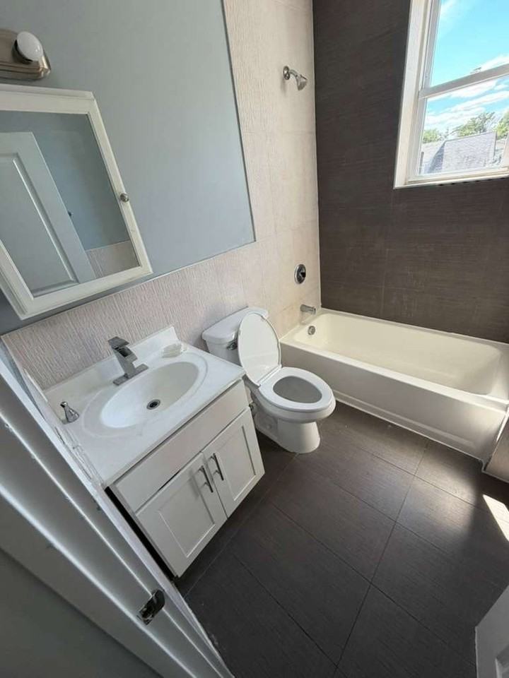 175 Munn Ave - Photo 2 of 4