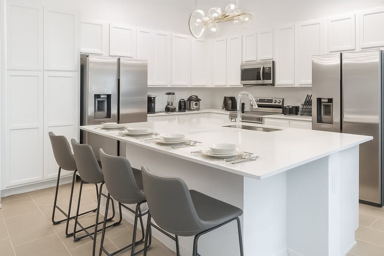 4453 Marcello Blvd - Photo 7 of 10