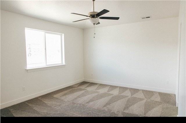 875 N Main St - Photo 7 of 14