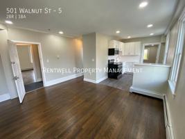 featured image of 501 Walnut St #5